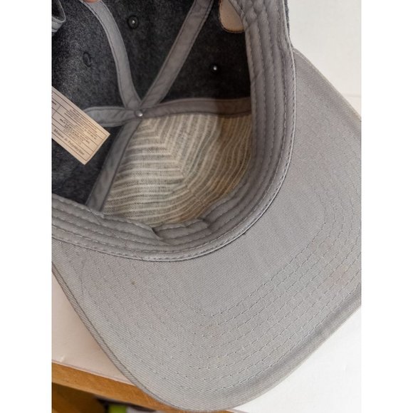 New Bugs Bunny with Looney Tune Characters Gray Wool Baseball Cap OS - Picture 6 of 7